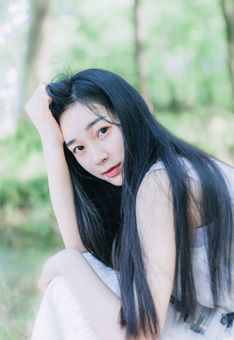 陈到也皱了皱眉，看着伏德，并没有看出什么异状，摇了摇头：“或许吧，这只是个假设。”